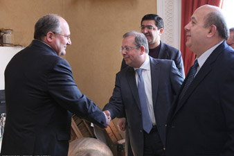 Спикер парламента Армении встретился с представителями UITE