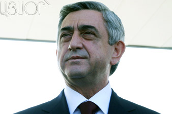 Президент Армении посетит Киев  