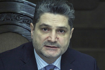Т.Саркисян поздравил президента Армении по случаю 58-летия