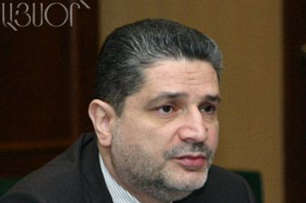 Haykakan Zhamanak: Prime minister has no intention of resigning 