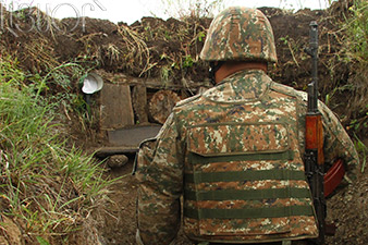 Азербайджан обстрелял армянские боевые позиции и населенные пункты