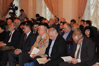 В посольстве Армении в России состоялась презентация книги Рубена Галчяна