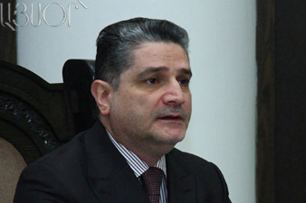 Премьер-министр Армении Тигран Саркисян подает в отставку