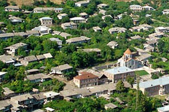 Azerbaijani gunfire causes material damage in border villages 