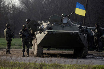 4 protesters killed in army attack on airfield in eastern Ukraine