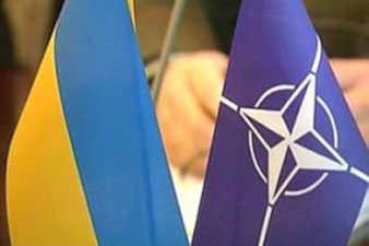 НАТО созывает Североатлантический Совет из-за ситуации в Украине