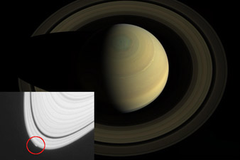 В кольцах Сатурна, возможно, зародилась новая луна