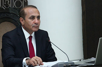 Prime Minister Abrahamian proposes suspending calculation of fines 