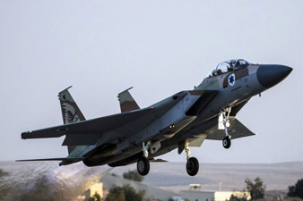 Израильские ВВС нанесли серию ударов по сектору Газа