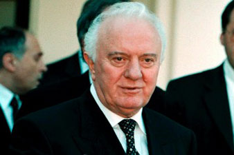 Georgia ex-leader Shevardnadze to be buried in grounds of family estate