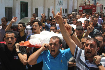 Gaza crisis: Death toll from Israeli strikes 'hits 100'