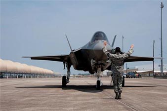 Власти США оставили в силе запрет на полеты истребителей F-35