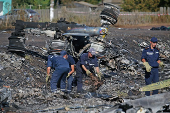 Украина решила передать тела погибших пассажиров Boeing-777 в Нидерланды