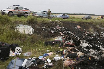 Эксперты РФ 4 дня работали на месте падения Boeing под видом гражданских