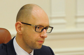Арсений Яценюк подал в отставку
