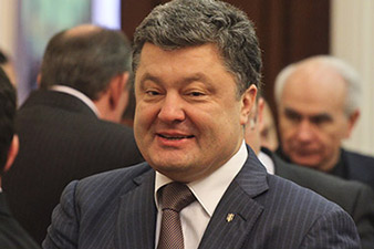 Порошенко попросил правительство Яценюка продолжить работу
