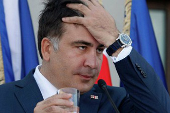 Суд в Тбилиси заочно арестовал экс-президента Саакашвили