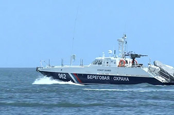 Российские пограничники задержали судно из китобойной флотилии Японии