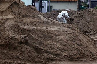 Поисковые работы в Хиросиме приостановлены из-за угрозы повторных оползней