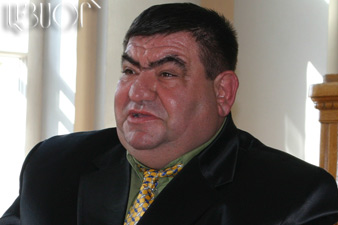 Владимир Костанян отказался от борьбы за место в парламенте