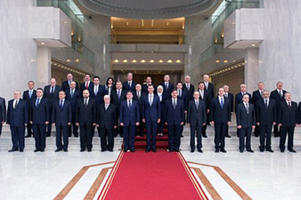 Syrian President Assad swears in new government