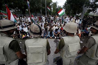 Protesters briefly storm Pakistan state TV station