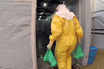 Президент США назвал лихорадку Эбола глобальной угрозой