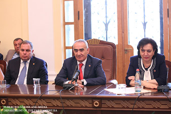 ԱԺ նախագահը հանդիպել է «Հայաստան-Սփյուռք» 5-րդ համաժողովի մասնակիցներին