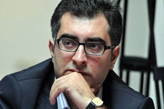 Премию ПАСЕ получил азербайджанский правозащитник Анар Мамедли