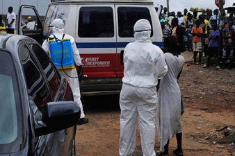 Более тысячи солдат из США помогут Либерии бороться с вирусом Эбола