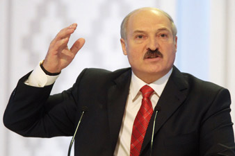 Лукашенко хочет послать на Украину миротворческие войска