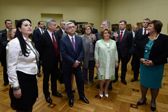 Президент Армении присутствовал на выставке работ Теодора Аксентовича