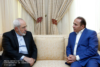 Премьер Армении встретился с главой МИД Ирана