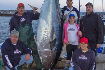 12-ամյա աղջիկը համաշխարհային ռեկորդ է սահմանել՝ որսալով թունա ձուկ