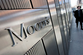 Moody's видит риски для экономики РФ из-за просьбы «Роснефти»