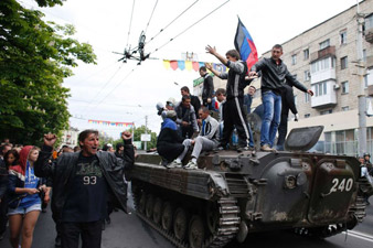 Donetsk forces plan to retake Slaviansk, Kramatorsk, Mariupol