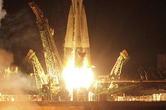 Soyuz-2.1a with Meridian communications satellite launched 