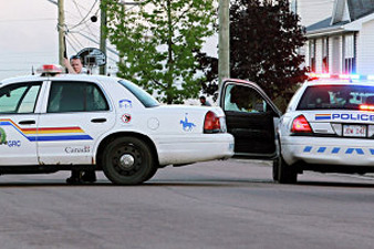 Застреливший полицейских канадец приговорен к пяти пожизненным срокам