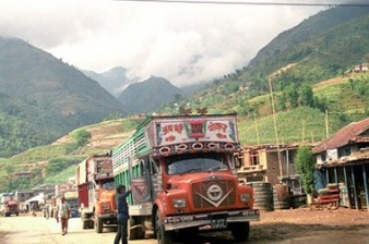 Число жертв ДТП в Непале возросло вдвое