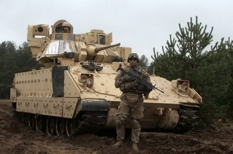 США готовы отправить в Европу 150 танков и бронемашин