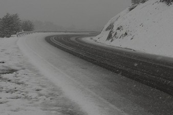 Roads in Goris, Sevan and Vardeniats pass covered with black ice