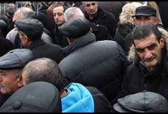 Նաիրիտցիները սպառնում են փակել գործարանին հարակից Բագրատունյաց փողոցը