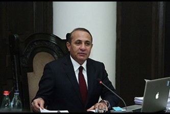 Правительство Армении продолжает придерживаться политики плавающего валютного курса