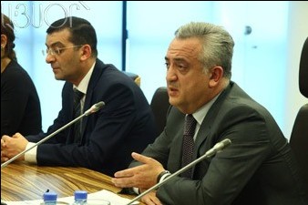 Глава Центробанка Армении не примет участия во внеочередном заседании парламента