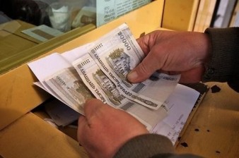 Премьер Беларуси: Государство не может удовлетворить спрос граждан на валюту