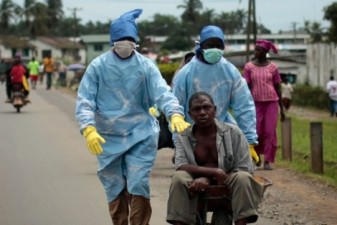 ВОЗ: Борьба со вспышкой Эболы займет не менее года