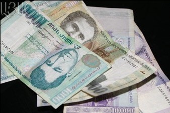 Haykakan Zhamanak: Cash shortage reported in provinces