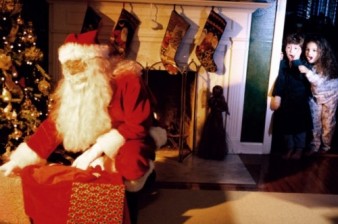 NORAD: Санта Клаус доставил 4,5 миллиарда подарков детям во всем мире