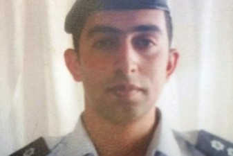 Father urges IS to show mercy for captured Jordan pilot
