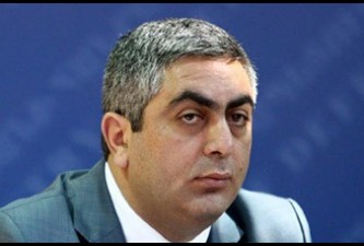 Azerbaijan should shut down Internet, Artsrun Hovhannisyan suggests